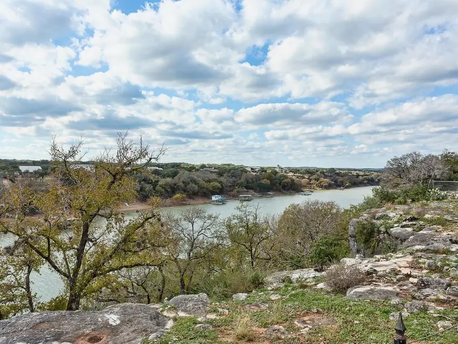 1102 Cliffview Dr, Spicewood, TX 78669 - #2