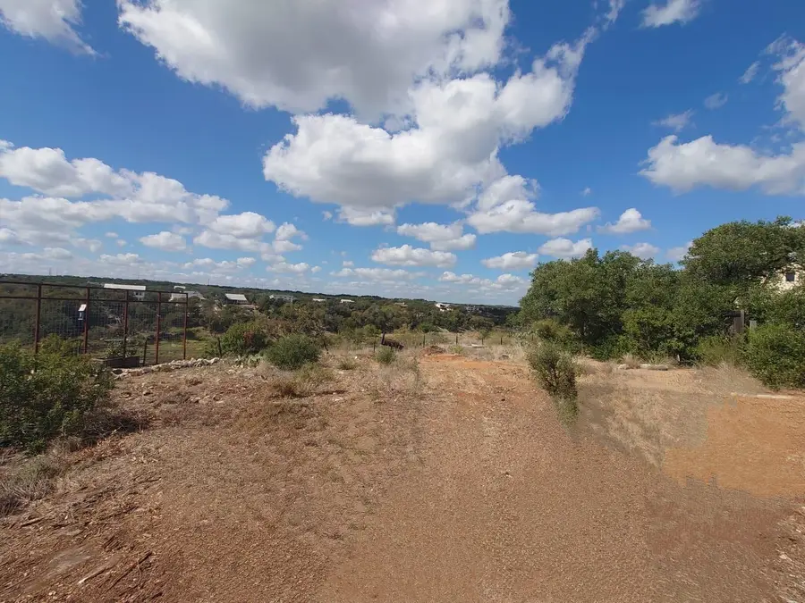 1102 Cliffview Dr, Spicewood, TX 78669 - #3