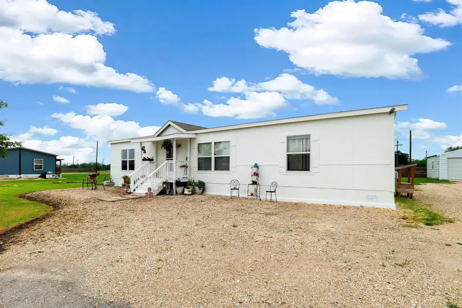 102 Double C Dr, Cedar Creek, TX 78612 - #2