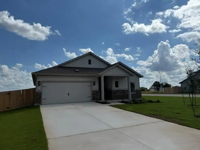 205 Gene Ray, Bertram, TX 78605 - #2