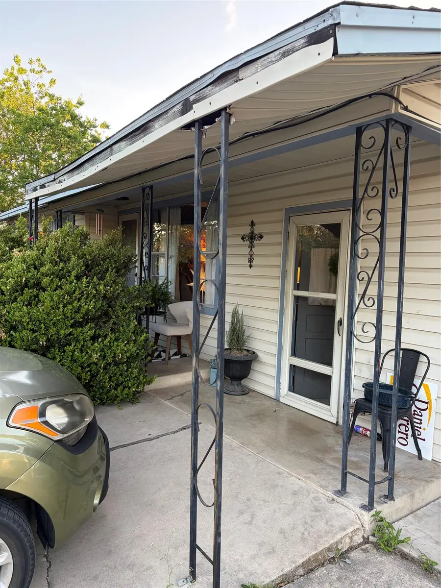512 Patricia Dr, San Marcos, TX 78666 - #3