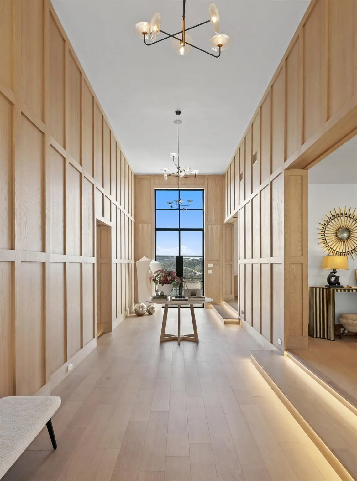 1421 Circle Ridge Dr, West Lake Hills, TX 78746 - Image #1