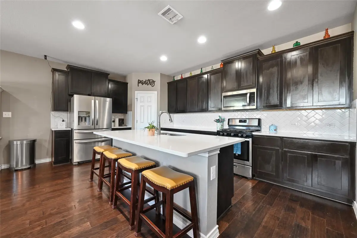 160 Thornless Cir, Buda, TX 78610 - #1