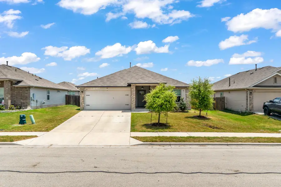 116 Stellamar Dr, Hutto, TX 78634 - #3