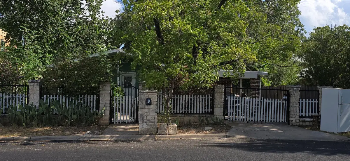 6002 Fairway St, Austin, TX 78741 - #1