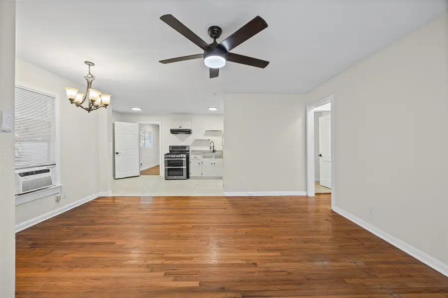 933 Haynes St, San Marcos, TX 78666 - #3
