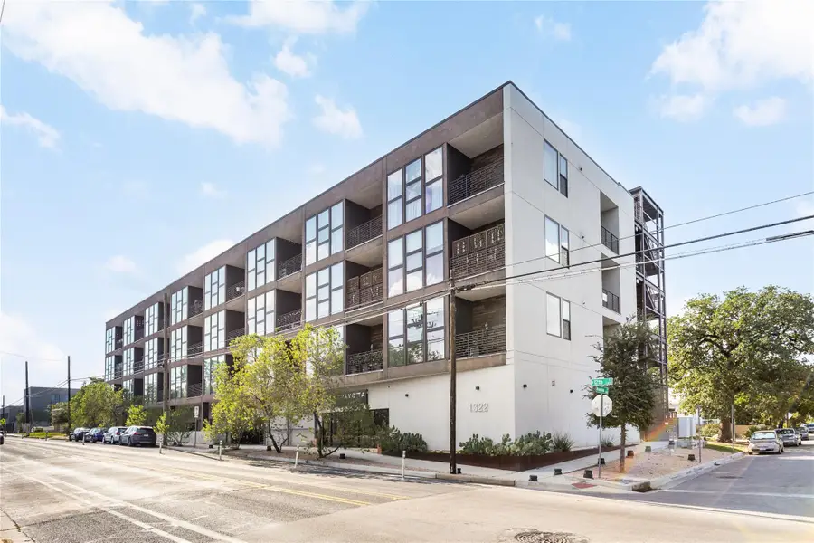 1322 E 12th St #202, Austin, TX 78702 - #2