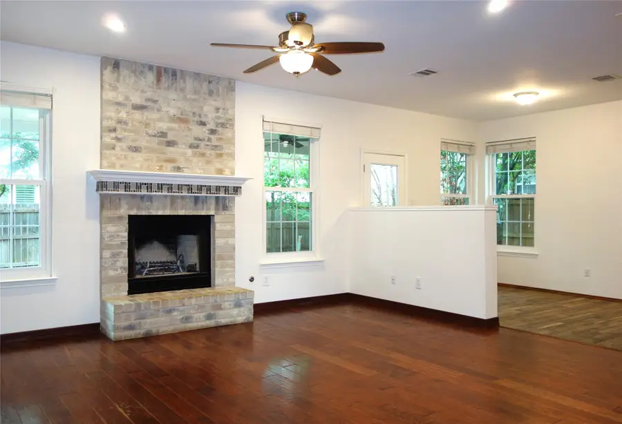 3912 Newland Dr, Round Rock, TX 78681 - #3
