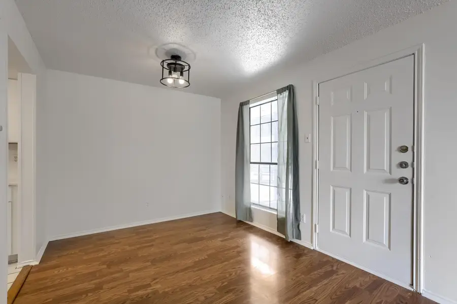2401 Leon St #100, Austin, TX 78705 - #3