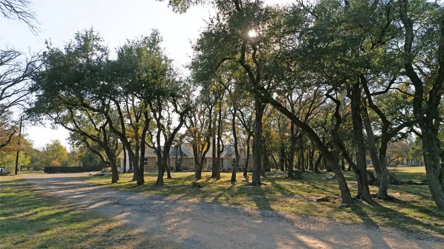 3400 Deer Trl, Georgetown, TX 78628 - Image #2