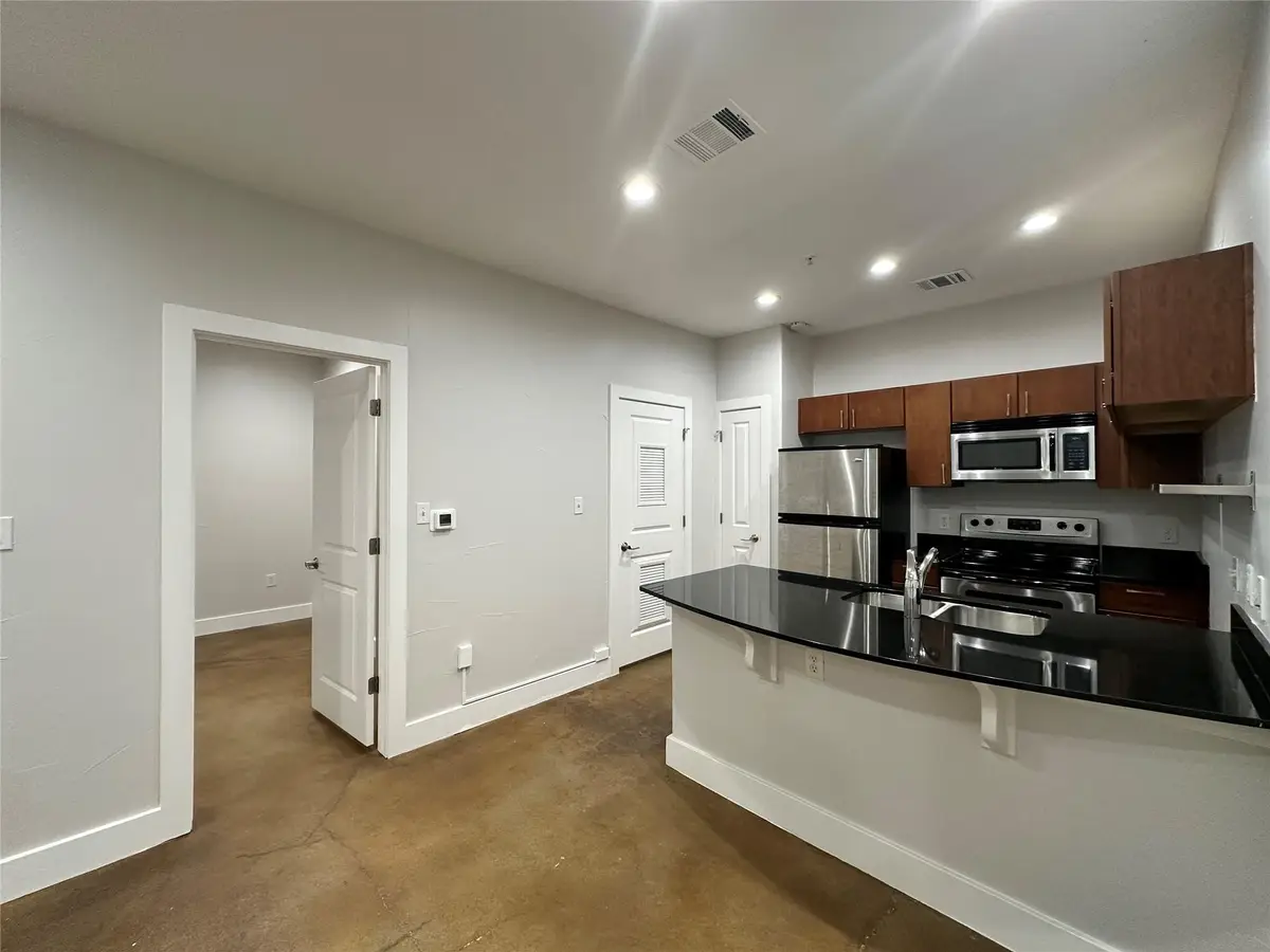 1807 Poquito St #32, Austin, TX 78702 - Image #1