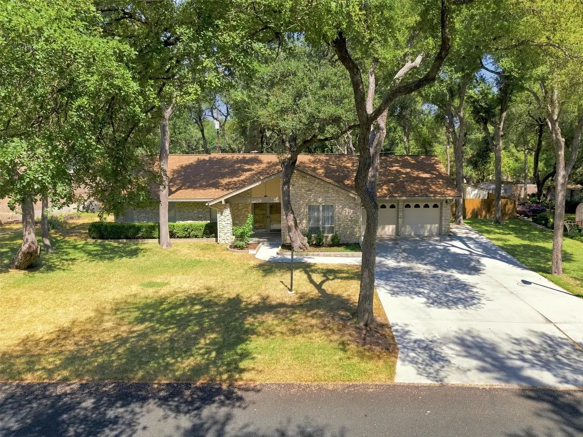 9202 Shady Oaks Dr, Austin, TX 78729 - #1