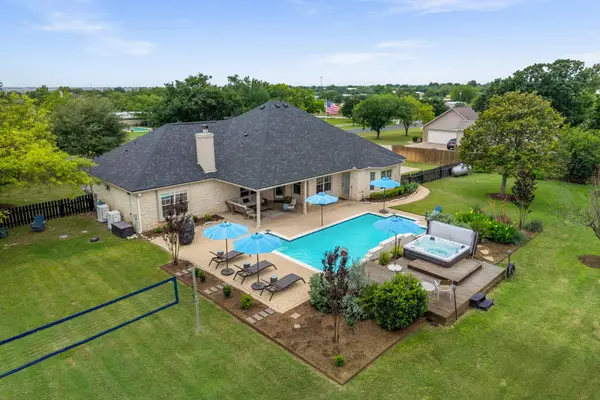 103 Morningside Cir, Hutto, TX 78634