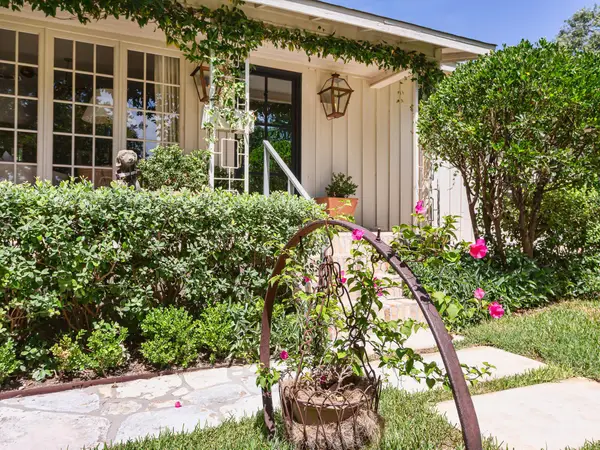 3902 Petes Path, Austin, TX 78731