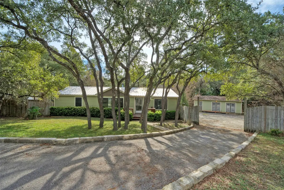 125 Queen Anne Cir, Canyon Lake, TX 78133 - Image #1