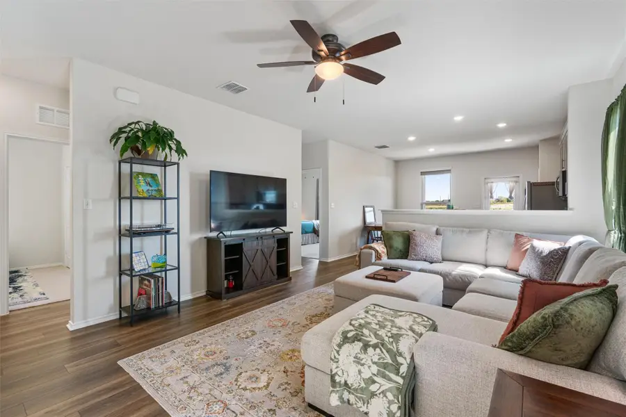 715 Papaya Dr, Buda, TX 78610 - #3