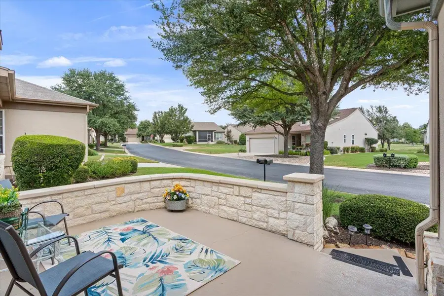 812 Prairie Grass Ln, Georgetown, TX 78633 - Image #2