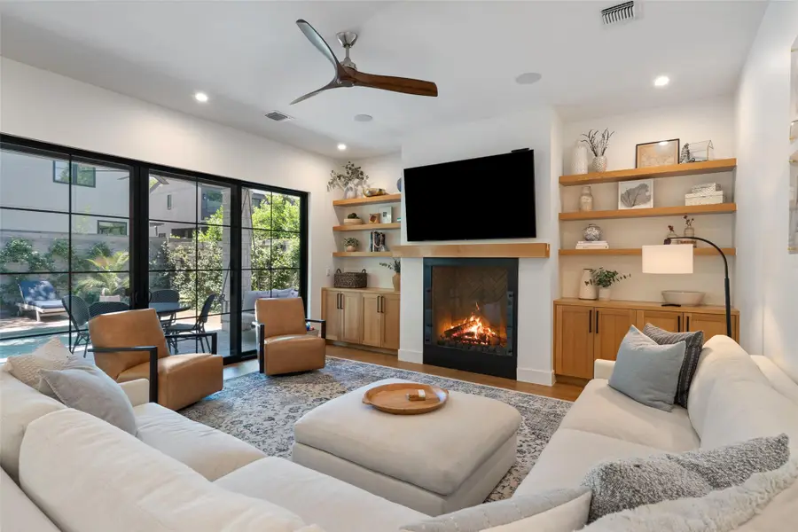 2107 Peach Tree St, Austin, TX 78704 - #3