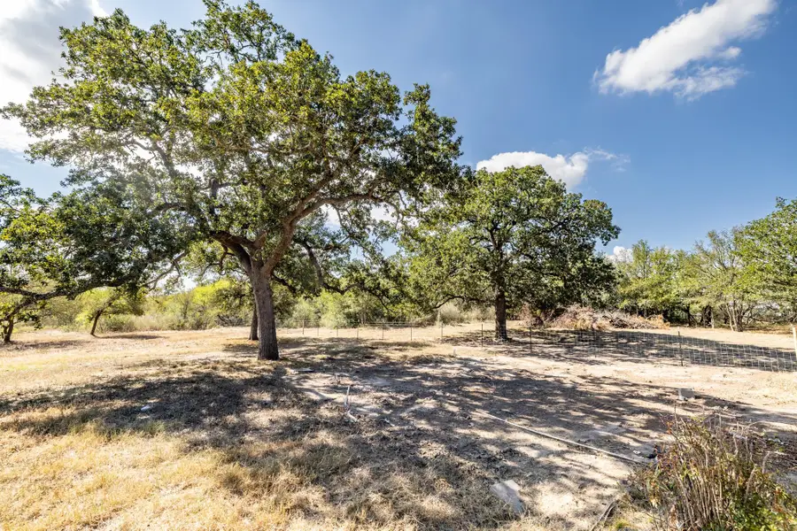 137 Wright Dr, Cedar Creek, TX 78612 - Image #3