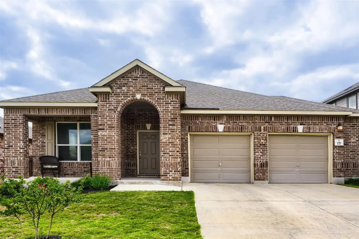 221 Auburn St, Kyle, TX 78640 - #1