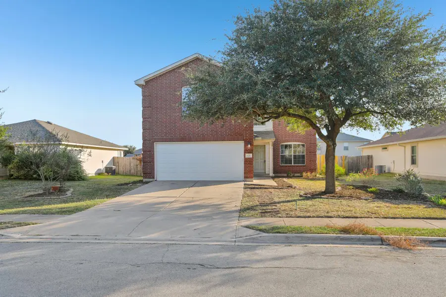 125 Phillips St, Hutto, TX 78621 - Image #2