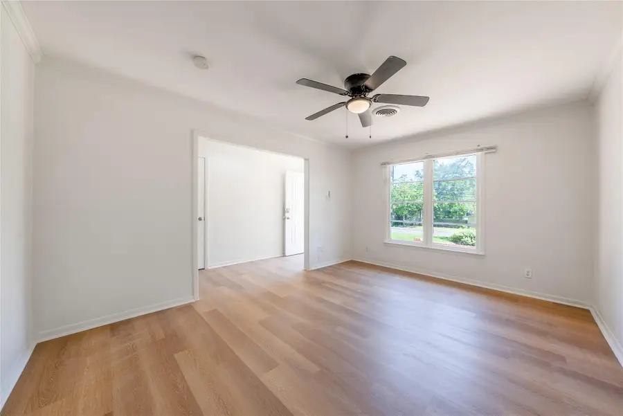 807 Country Club Rd, Georgetown, TX 78628 - #3