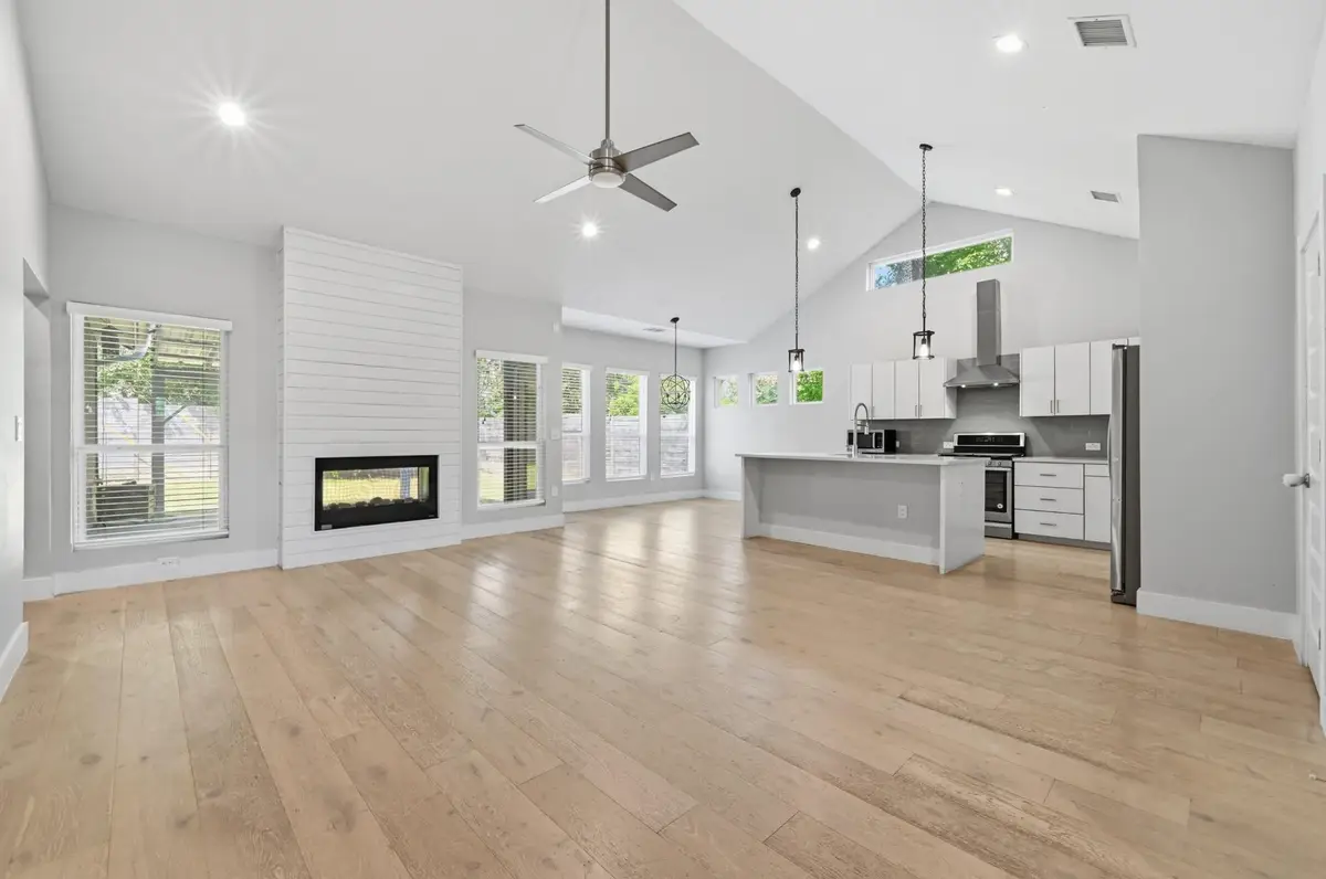 4207 Alexandria Dr, Austin, TX 78749 - #1