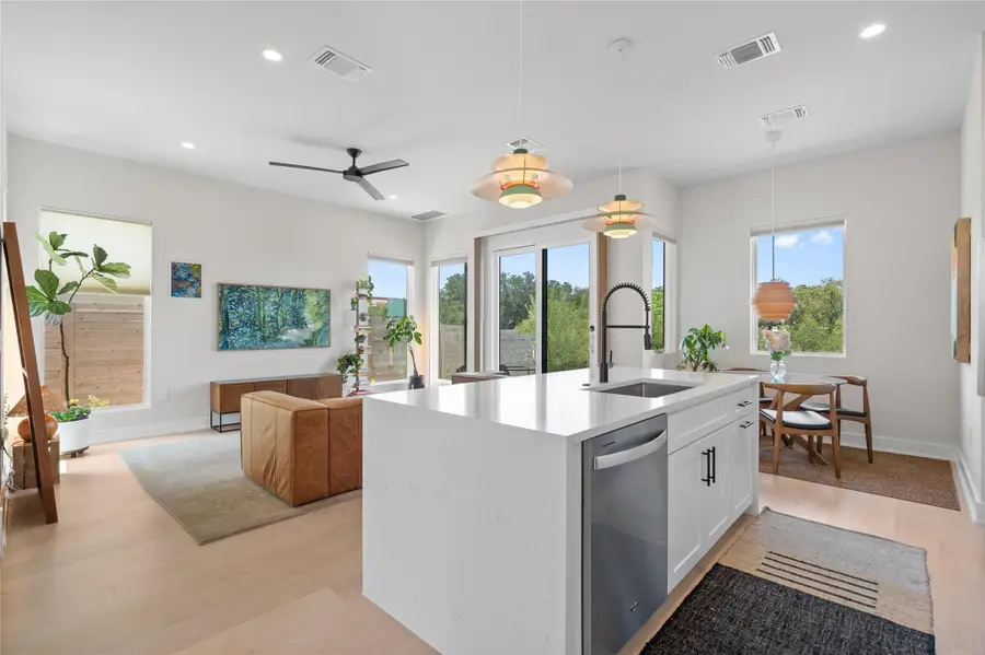 2720 Bristol Dr #2, Austin, TX 78723 - #3