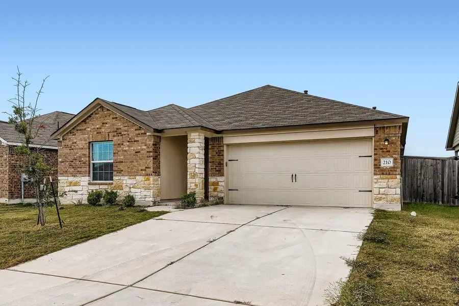 210 Montego St, Hutto, TX 78634 - Image #2