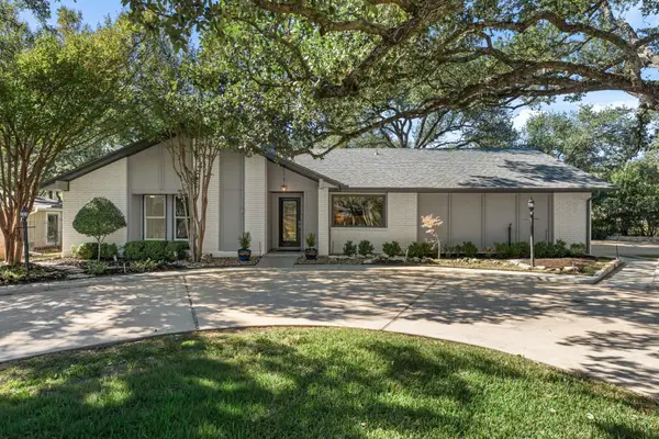 9109 Balcones Club Dr, Austin, TX 78750