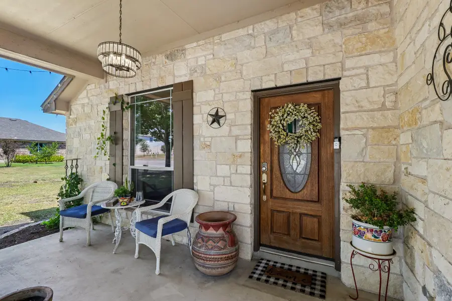 302 Lone Star Blvd, Hutto, TX 78634 - #2