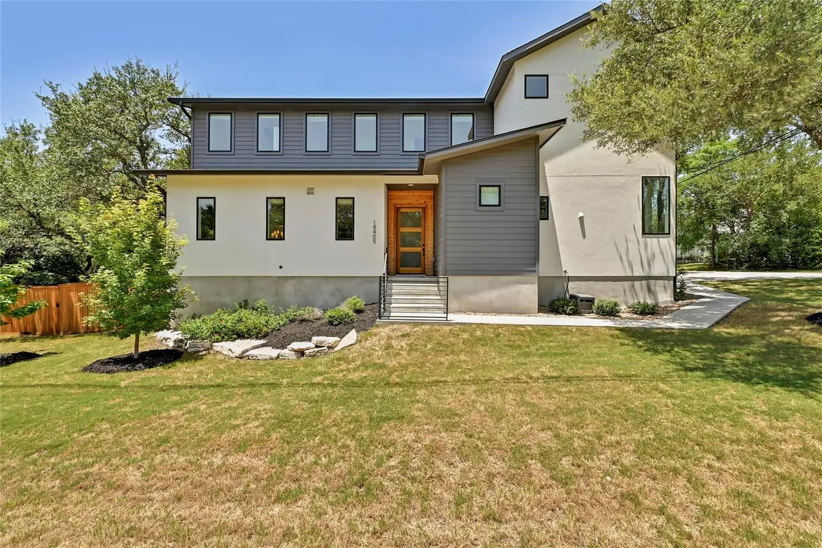 18405 Georgetown Dr, Jonestown, TX 78645 - #1
