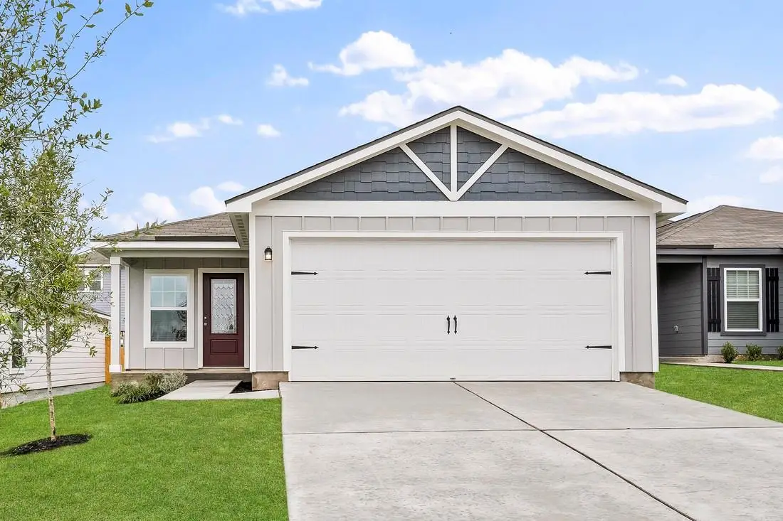 108 Morrison Dr, Jarrell, TX 76537 - Image #1