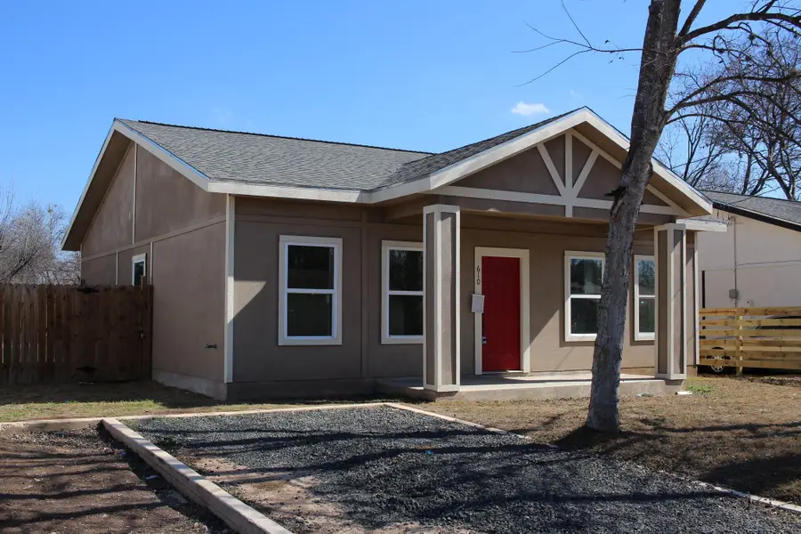 610 Pecan Valley Dr, San Antonio, TX 78220 - #3