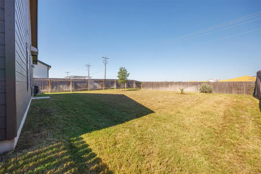 503 Halfmoon Dr, Lockhart, TX 78644 - #3