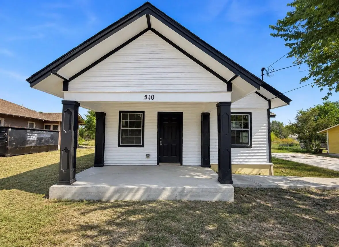 510 E Pine St, Seguin, TX 78155 - #1