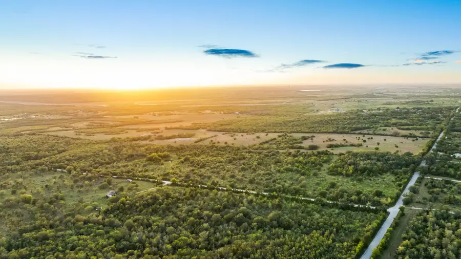 3575 Westwood Rd, Lockhart, TX 78644 - Image #2