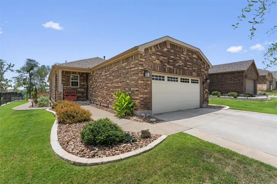 408 Yorktown St, Georgetown, TX 78633 - #2