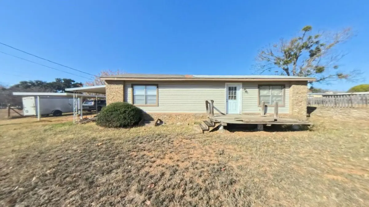 817 Ridgeway, Tow, TX 78672 - Image #1