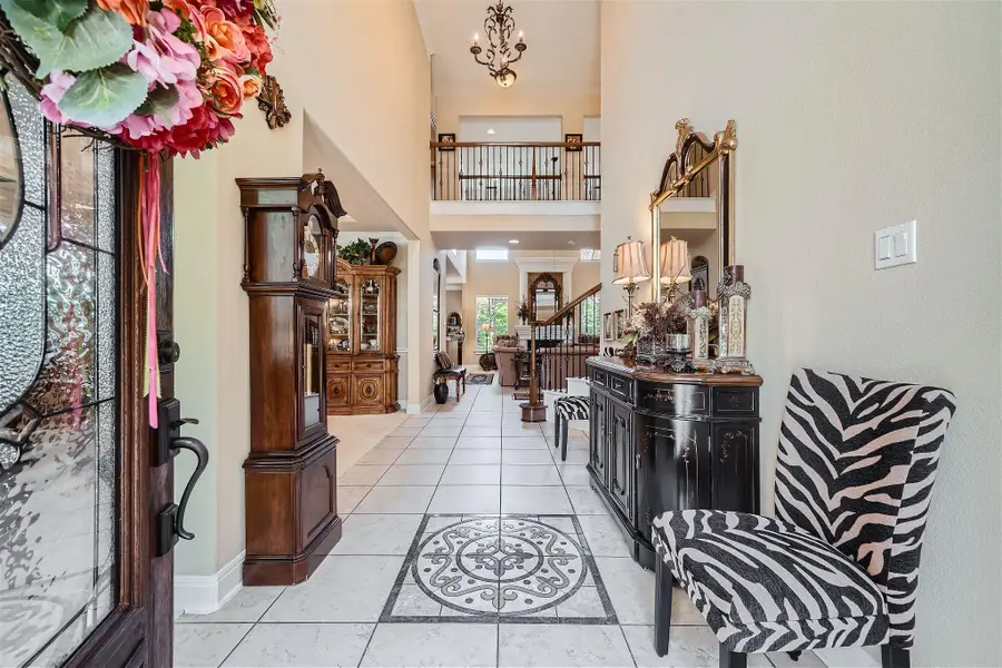 111 Whitley Dr, Austin, TX 78738 - Image #3