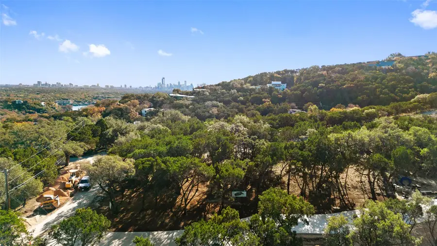 2 Martelli Ln, Austin, TX 78746 - #2