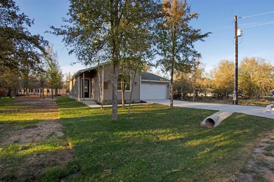 104 Kipapa Ct, Bastrop, TX 78602 - Image #3