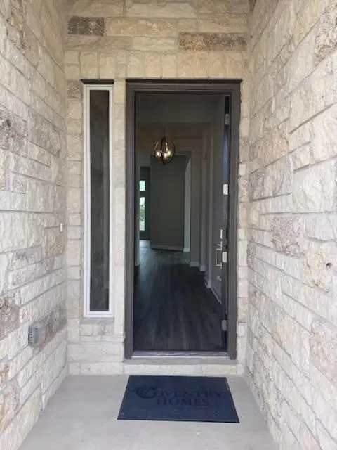 2005 Crimson Sunset Dr, Georgetown, TX 78628 - Image #3