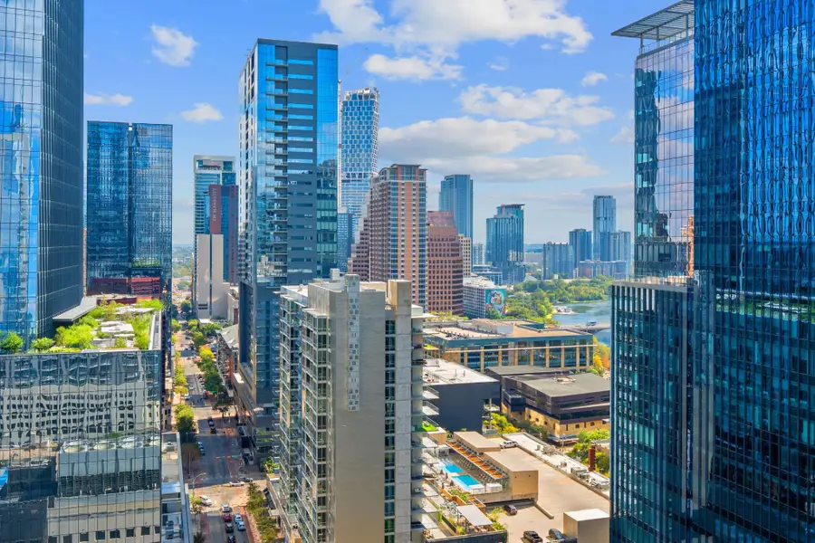 360 Nueces St #2401, Austin, TX 78701 - Image #3