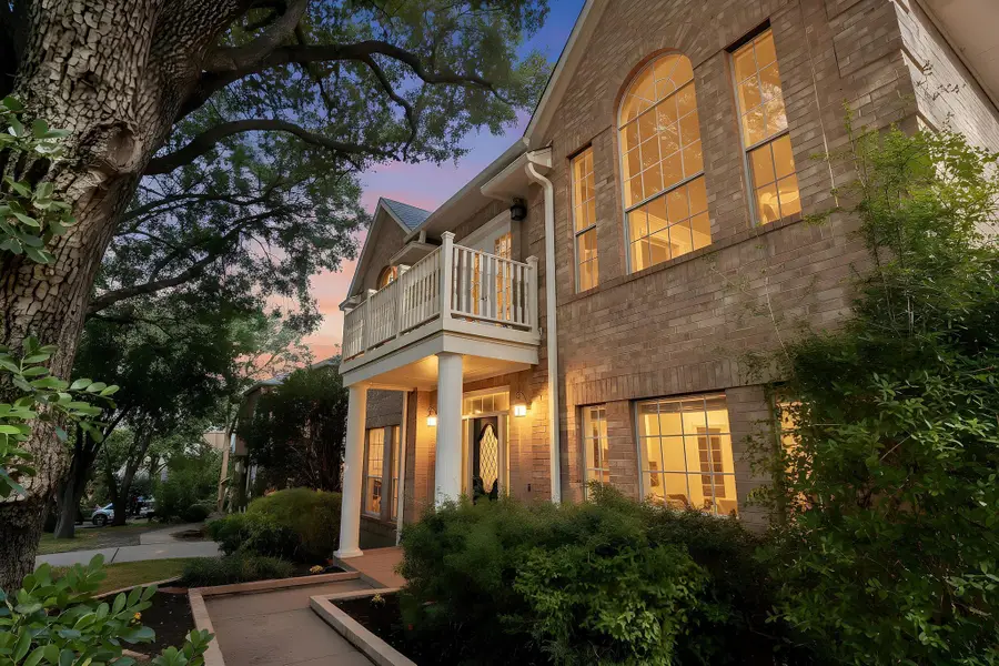 3913 Caney Creek Rd, Austin, TX 78732 - Image #2