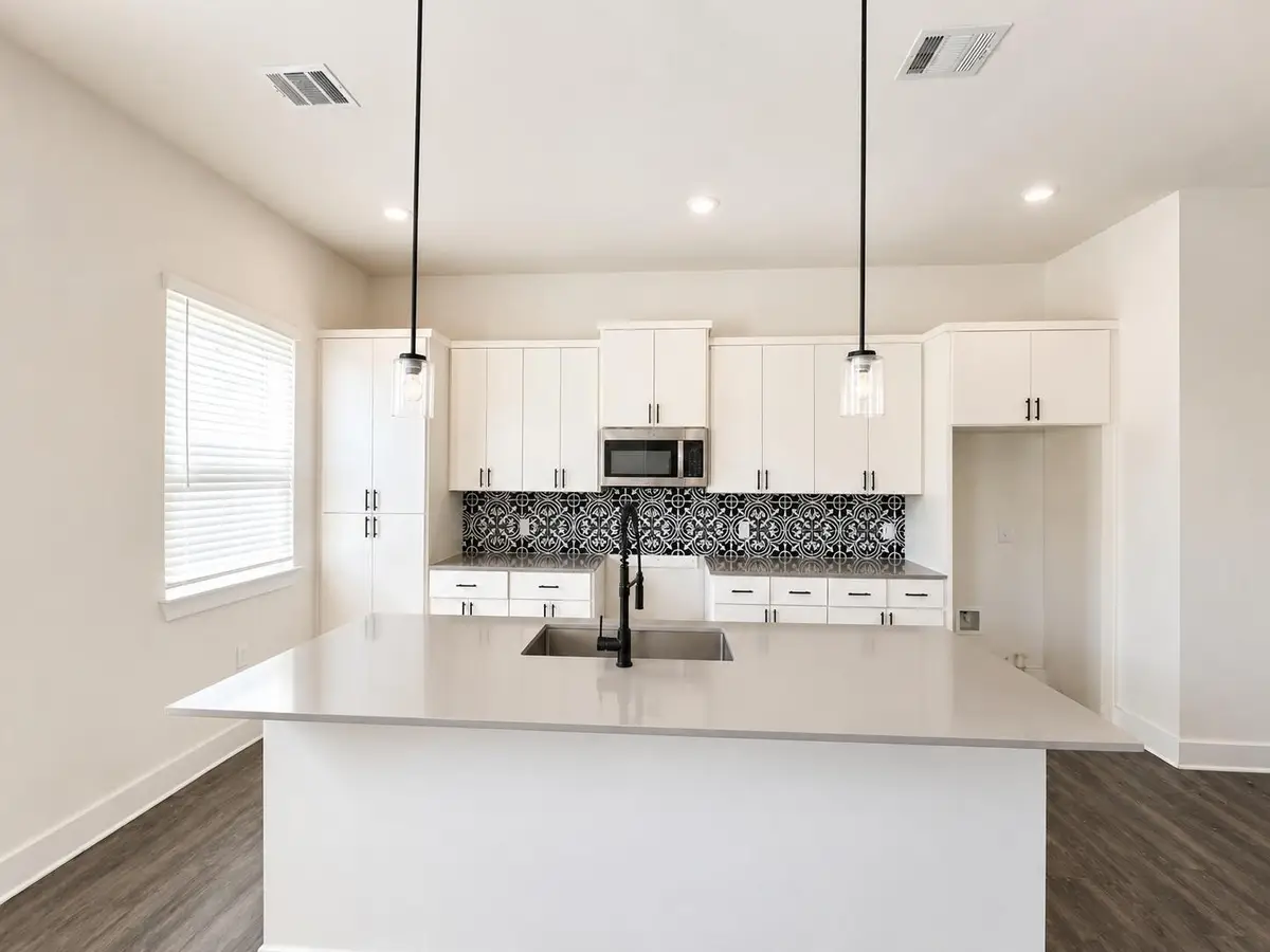 1106 Begonia Ter #1, Austin, TX 78741 - #1