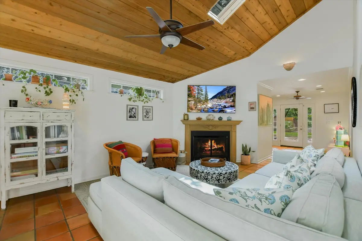 8917 Glenn Ln, Austin, TX 78753 - #1