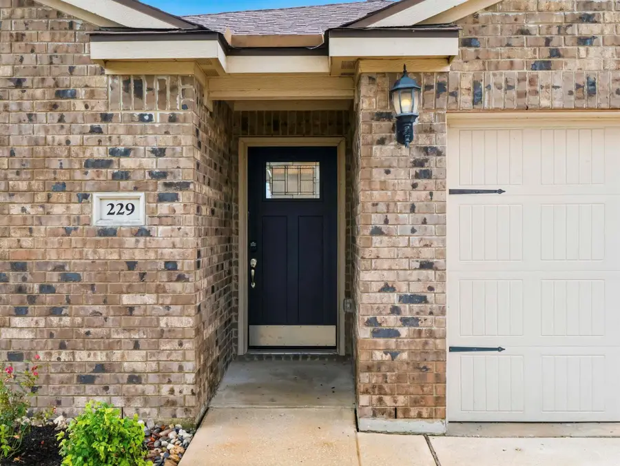 229 J E Brown Ln, Jarrell, TX 76537 - #3