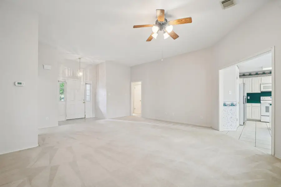 604 Clyde Ct, San Marcos, TX 78666 - #3