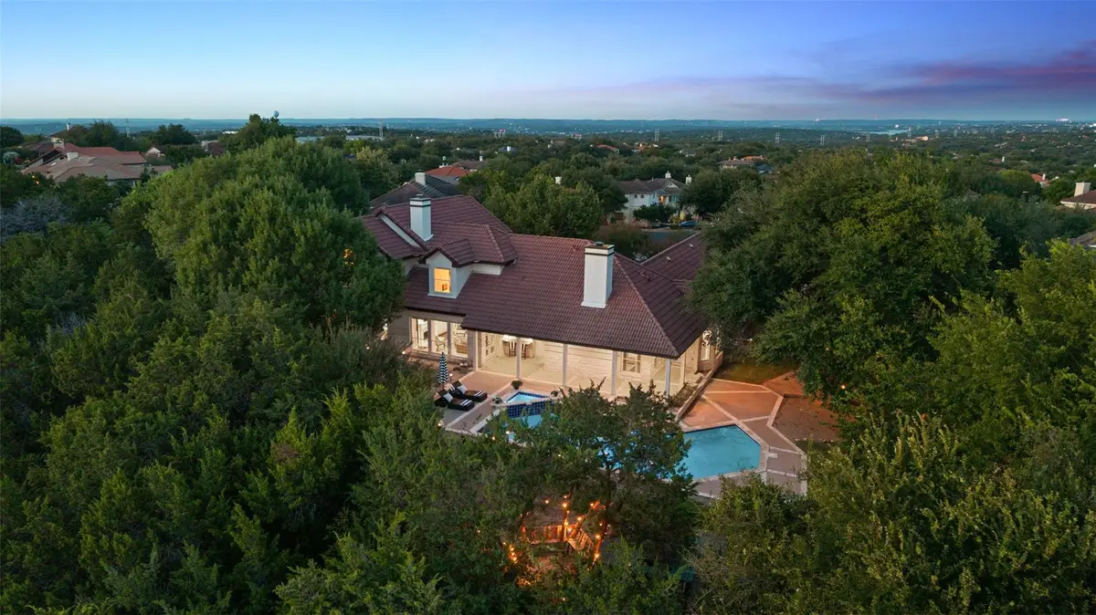 6 Candleleaf Ct, The Hills, TX 78738 - #1